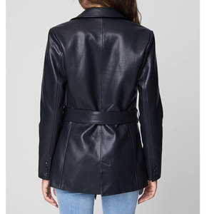 Veste en cuir matelassée personnalisée de couleur unie pour femmes Streetwear respirant avec un design unique - Product Image 2