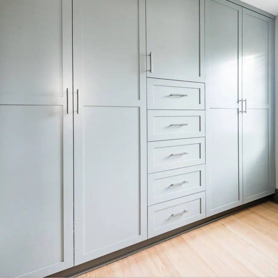 Armoire en bois massif pour chambre à coucher de bébé, design, 2019