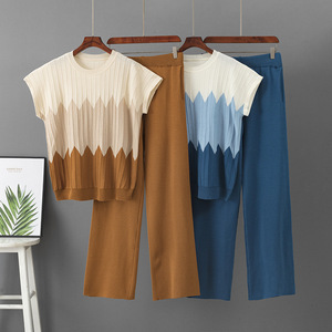 Fashion Summer Suit Contrast Color Quarter Sleeve Pullover <b>Knitted</b> Top Slim Wide Leg Pants Trousers Blouses Two-Piece <b>Knit</b> <b>Set</b> - Product Image 2