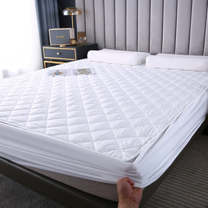 Protège-matelas et housse de matelas imperméables en polyester élastique <span class=keywords><strong>lavable</strong></span>, vente en gros à Guangzhou, prix abordable pour hôtels - Product Image 1
