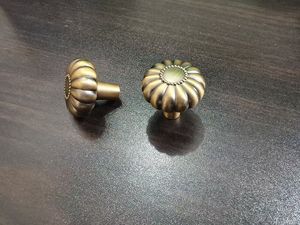Poignée de meuble Oukali moderne, bouton de tiroir en alliage de zinc, forme champignon, nickel brossé, à trou unique - Product Image 6