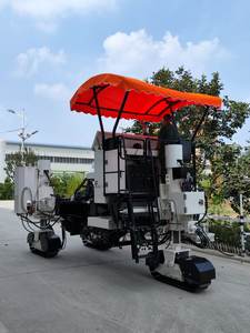 Machine à bordures automatique RWHM41 |   Cummins Power |   Vibration hydraulique |   Moule à démontage rapide - Product Image 6