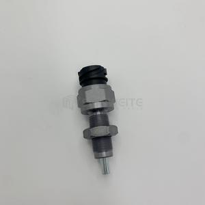 Volvo Excavator Pressure Sensor 3197872 <b>Thread</b> Mount Piezoresistive <b>Gauge</b> Type For Differential Lock Switch - Product Image 1
