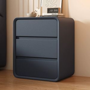 <span class=keywords><strong>Comodino</strong></span> <span class=keywords><strong>Moderno</strong></span> in Legno Massello Nero con Linee Semplici e Tre Cassetti - Product Image 1