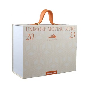 Hotsale Custom Logo Printing Magnetic Flap Closure Luxury Rigid Cardboard <b>Gift</b> <b>Box</b> with Leather Handle Matt Lamination Embossing - Product Image 1