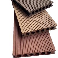 Planches de terrasse en composite bois-plastique (WPC) fabriquées par le fabricant, antidérapantes, résistantes à la moisissure, design moderne minimaliste, pour extérieur