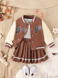 Setelan Jaket Baseball Bermotif Huruf dengan Rok Lipit, Jaket Hoodie Baseball <span class=keywords><strong>2</strong></span>-Piece Set, Setelan Hoodie Lengan Panjang Musim Gugur dengan Rok untuk Anak Perempuan - Product Image 4