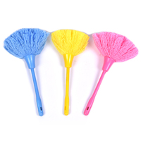 Brosse de dépoussiérage pour plumes de voiture en polyester avec poignée en PP