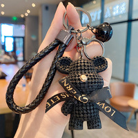 Porte-clés Ours Mignon en Résine Noir Rose 3D, Idéal pour Couple, Sac à Dos ou Cadeau