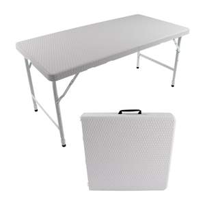 Mesa Plegable Portátil de Ratán de 4 pies, Blanca, Rectangular, para Exteriores e Interiores, Muebles de Camping con Diseño Trenzado - Product Image 1
