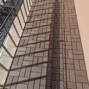 Nouvelle technologie de terrasse en bois composite WPC, revêtement de sol extérieur imperméable en PE pour terrasse de jardin, dalles de terrasse à emboîtement - Product Image 6