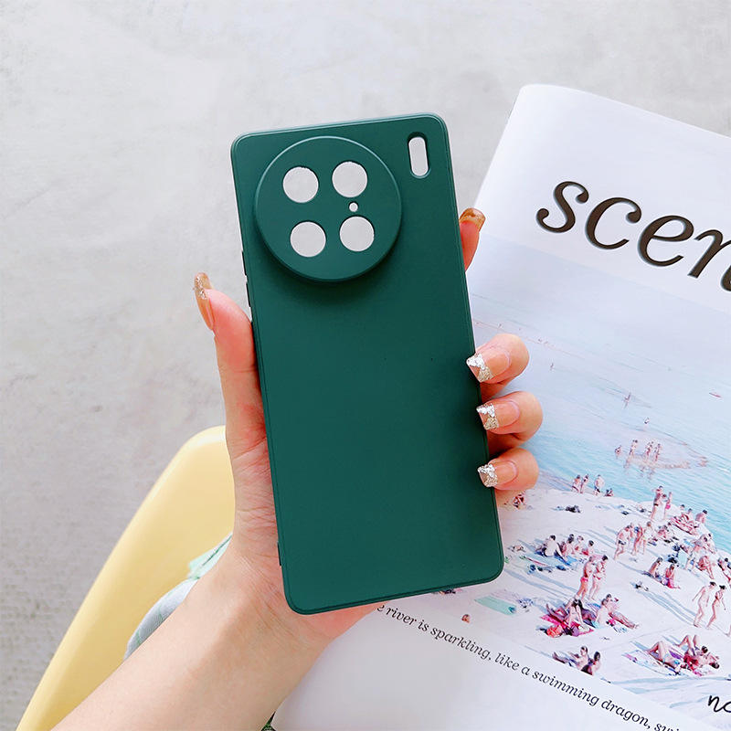 เขียวเข้มแห่งราตรี