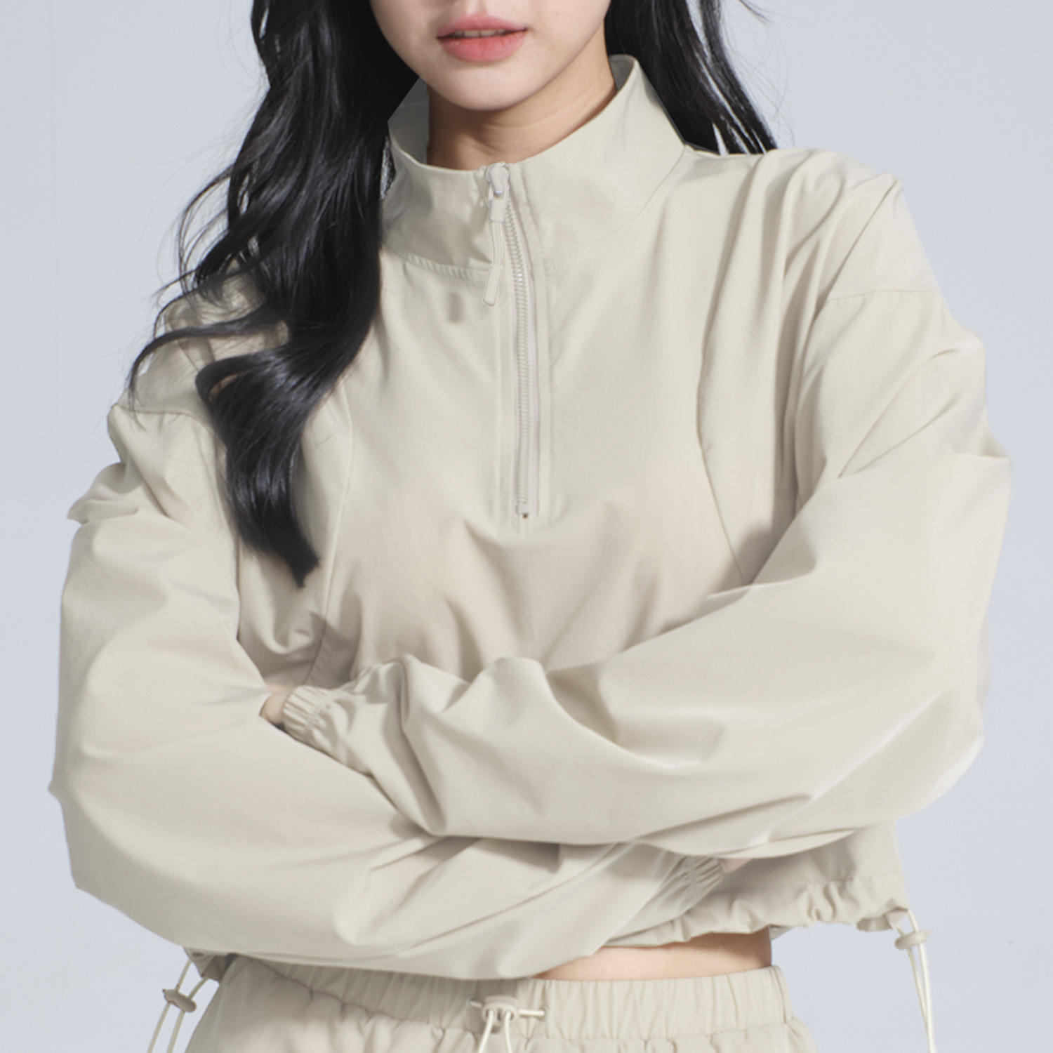 เสื้อแจ็คเก็ตสีขาวอัลบูมิน