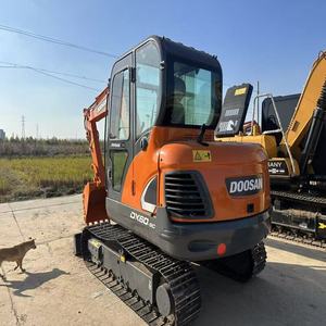 รถขุดดินมือสองจากเกาหลี ยี่ห้อ <span class=keywords><strong>Doosan</strong></span> รุ่น DX60 รถขุดขนาดเล็ก ระบบไฮดรอลิก รถขุดดิน <span class=keywords><strong>Doosan</strong></span> DX60 สำหรับงานก่อสร้าง ขาย - Product Image 2
