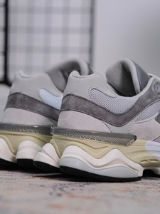 Chaussures de marche pour hommes et femmes, chaussures de sport de luxe personnalisées, chaussures de sport décontractées rétro antidérapantes - Product Image 4