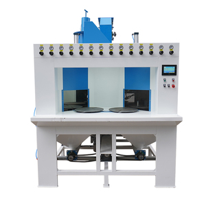 Máquina de arenado con mesas giratorias múltiples, cabina de arenado automática para piezas en lotes - Product Image 2