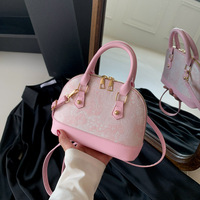 Vente en gros Sacs de créateur Sacs à main portables en cuir artificiel pour femmes Fashion Style Shell Bag Cross-boby Sacs Main Pour Femmes