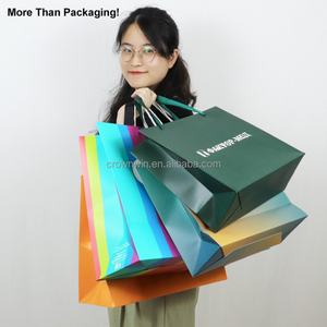 Sac en papier Crown Win pour clients, avec lamination mate/brillante, impression couleur, ruban, cordon, nœud, poignée - Product Image 1