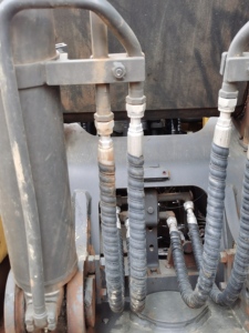 อุปกรณ์และมอเตอร์และเครื่องยนต์รถขุดตีนตะขาบที่ใช้แล้ว - Product Image 6