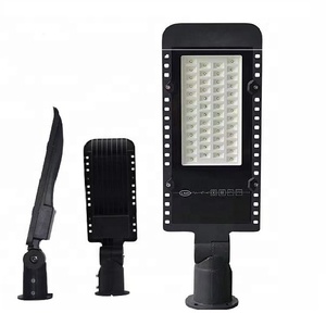 Farola LED Solar de Alta Luminosidad de 150W con 12 Horas de Funcionamiento, Certificación ROHS, Diseño de Cuerpo Dividido IP65 para Uso en Exteriores y Carreteras - Product Image 2