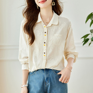 <span class=keywords><strong>Camicia</strong></span> Ricamata <span class=keywords><strong>Beige</strong></span> da <span class=keywords><strong>Donna</strong></span> a Maniche Lunghe, Collezione Primavera-Autunno 2026, Top Col Claudine con Fibbia Colorata, in Puro Cotone - Product Image 1