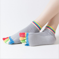 Chaussettes multicolores arc-en-ciel pour femmes, 5 doigts, antidérapantes, mignonnes
