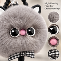 Porte-clés en peluche chat OEM ODM, vente en gros directe usine, chaton à grands yeux en fausse fourrure douce, breloque de sac pompon en vrac pour détaillants mondiaux