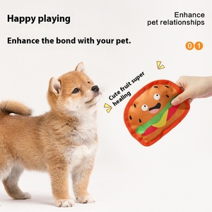 Büyük ve küçük köpekler için ısırmaya dayanıklı çevre dostu <span class=keywords><strong>PVC</strong></span> köpek çiğneme oyuncakları taklit burger kızartması diş taşlama sıkıntı rahatlatmak - Product Image 3