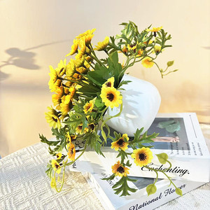Plante artificielle de tournesol en pot 17 cm, jaune doré, décoration de mariage, fleurs décoratives de table - Product Image 4