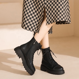 Botas de Invierno para Mujer con Parte Superior de Piel de Vacuno, Forro de Piel, Resistentes al Desgaste, Suela Gruesa, Tacón Redondo, Color Negro - Product Image 5