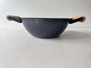 Wok Chino Personalizado con Revestimiento Antiadherente de Mármol, Doble Mango Ergonómico de Madera para Cocinas de Inducción y Horno, Ideal para Comidas Familiares - Product Image 5