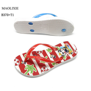 MAOLIXIE di modo personalizzato <span class=keywords><strong>in</strong></span> <span class=keywords><strong>gomma</strong></span> resistente chappals delle ragazze del ragazzo della spiaggia di vibrazione di cadute di pistoni del capretto - Product Image 1