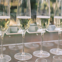 Support mural personnalisé à 3 niveaux en acrylique transparent pour verres à champagne, présentoir en plexiglas pour mariage et fête