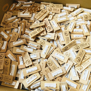 Logotipo personalizado de madera en blanco nombre etiqueta <span class=keywords><strong>pin</strong></span> ID insignias titular - Product Image 5