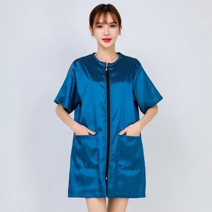 Bata de Salón con Logotipo Personalizado, Bata con Cierre para Peluquería, Belleza, SPA, Bata para Clientes, para Estilistas, Barberos y Peluqueros - Product Image 3