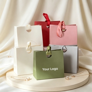 Bolsa de Regalo Pequeña de Papel Mate Premium con Logotipo Personalizado, Asa de Cinta de Satén, Empaque de Lujo para Perfumes, Belleza, Spa, Salón, Marca - Product Image 3