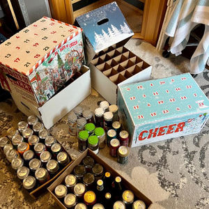 24 jours Noël <span class=keywords><strong>calendrier</strong></span> de l'<span class=keywords><strong>avent</strong></span> boîte-cadeau vide <span class=keywords><strong>bière</strong></span> vin carton compte à rebours emballage avec revêtement UV et gaufrage - Product Image 6