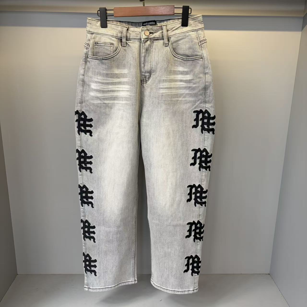 Em108 gray
