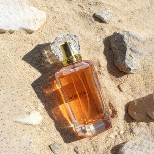 Perfume Corporal en Spray de 100 ml con Fragancia Duradera y Logotipo Personalizado OEM, con Botella de Spray - Product Image 2