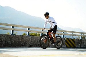 Bicicleta de Carretera Serie 700C, Cuadro Ligero de Aluminio, Bicicleta Eléctrica de Alto Torque para Entrenamiento Deportivo al Aire Libre y Resistencia - Product Image 5