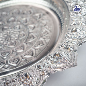 Bandeja de diseño tradicional tailandés que sirve una bandeja similar al Sol de estilo Tailandés con pata de 50 cm. Materiales de aluminio plateado para templo de Tailandia - Product Image 2