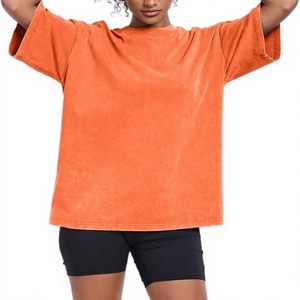 T-shirts pour femmes surdimensionnés 100% coton, 240 GSM, style vintage rétro délavé à l'acide, manches courtes, logo personnalisé OEM, style ample et baggy - Product Image 4