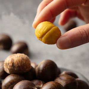 Châtaignes fraîches en vrac biologiques <span class=keywords><strong>prix</strong></span> de traitement brut par <span class=keywords><strong>kg</strong></span> - Product Image 2