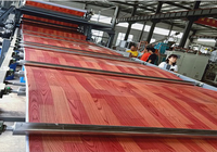 Machine de fabrication de cuir pour sols en PVC Ligne de production de revêtement de sol en PVC souple