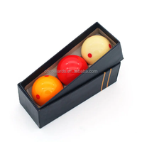 Prix direct usine Xinkang 5 étoiles 61,5 mm Boule de billard carom 3 pièces par boîte Utilisation en tournoi Résine phénolique