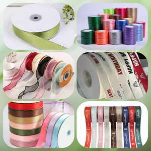 ริบบิ้นผ้าซาตินพิมพ์ลายนูน 3 มิติ แบบกำหนดเองได้ พิมพ์สองด้าน ขนาด 1 นิ้ว โพลีเอสเตอร์ พิมพ์โลโก้ ความทนทานสูง 196 สี บรรจุภัณฑ์แบรนด์ Lude - Product Image 5