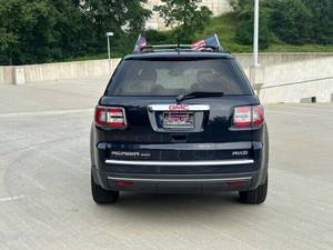 Venta Especial: Acadia Limited FWD Automática Usada en Buen Estado, con Asientos de Cuero, R18, ACC, Cámara Trasera, SUV - Product Image 2
