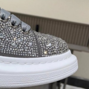 Top-quality luxurious designer diamond-studded casual <b>shoes</b> with thick rubber soles, suitable for outdoor walking. - Product Image 1