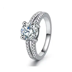 Personalizado diseño de anillo de joyería con solo CZ piedra ronda brillante corte promesa anillos de compromiso para las mujeres