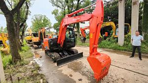 Excavadora Hitachi Usada de 6 Toneladas, Máquina de Movimiento de Tierras Hitachi Japonesa con Pocas Horas de Uso, Mini Excavadora Usada, Excavadora Usada Zx60 - Product Image 3